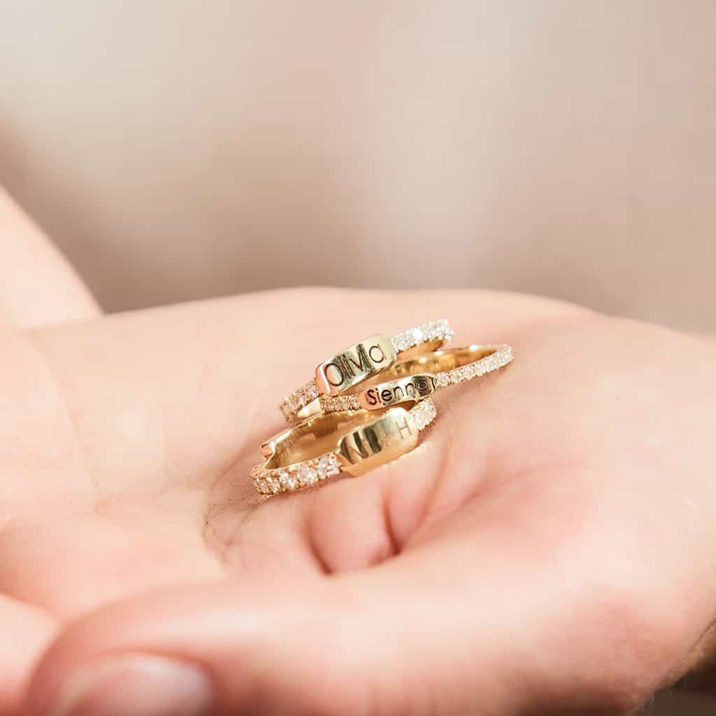Moyen Diamond U-Pave Engraved Ring - Image 5